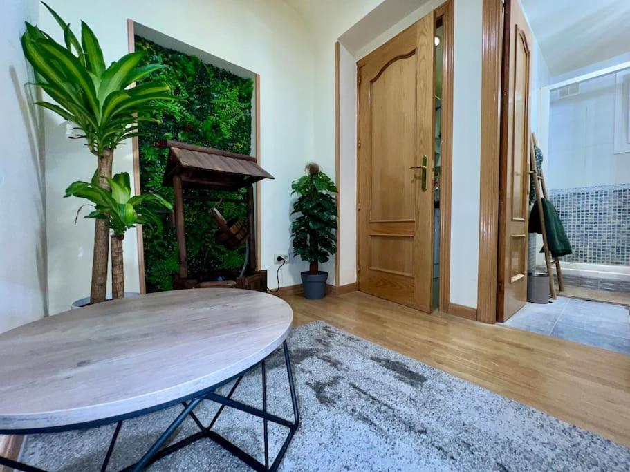 Апартаменти Acogedor Apartamento Madrid Centro Екстер'єр фото